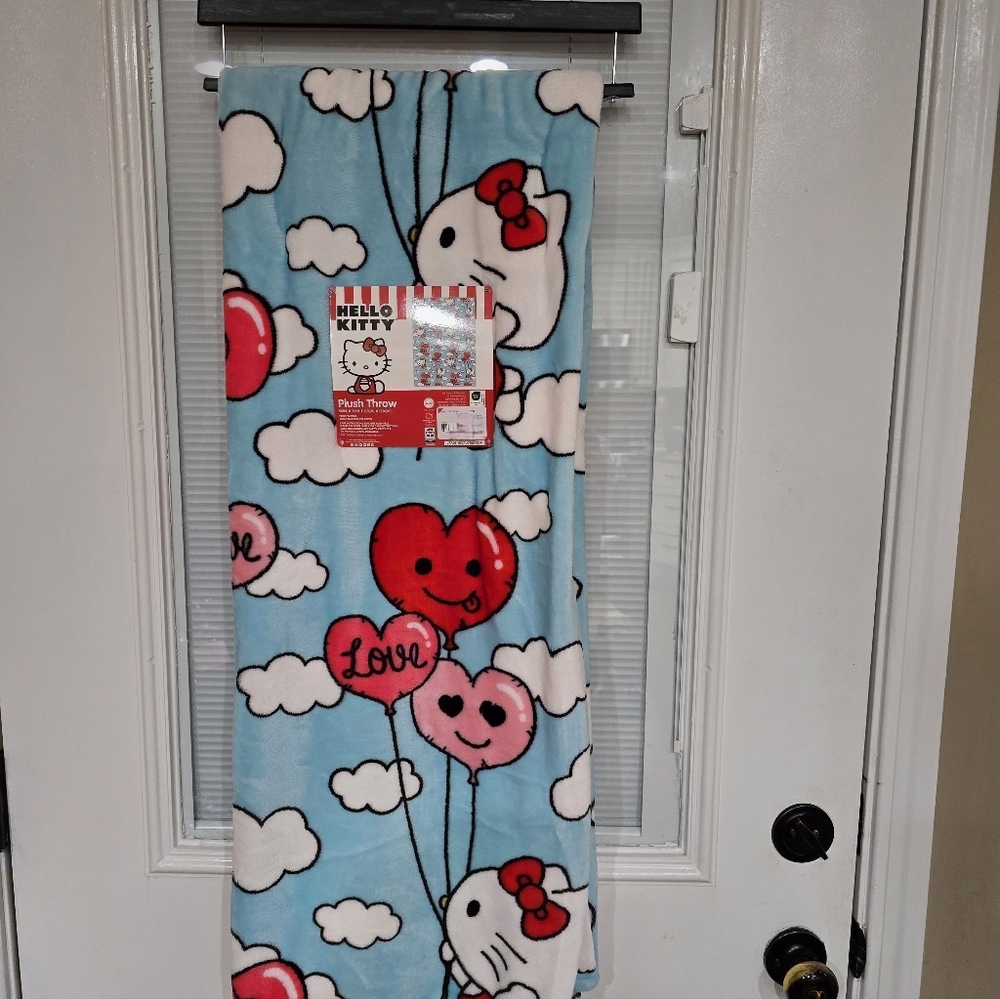Hello Kitty Love is in the Air Valentine's Blanket